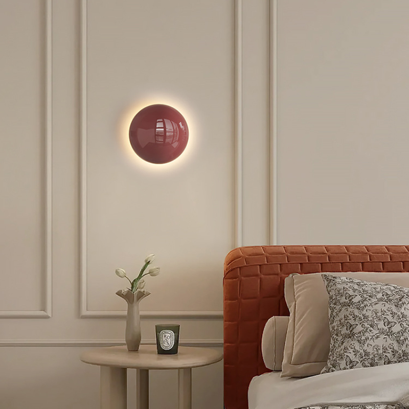 Minimalist Bauhaus Small Iron  - đánh giá và giá Light Switch